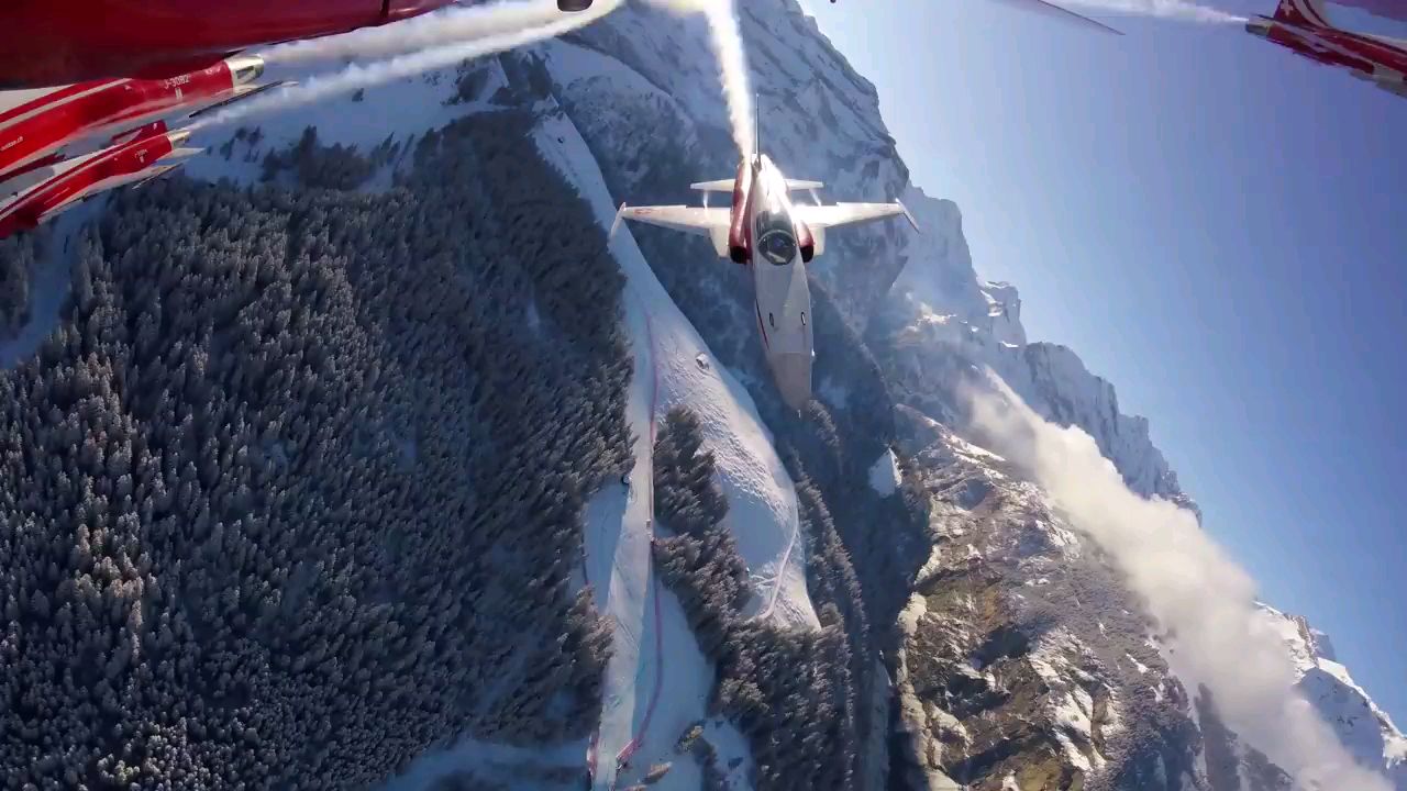 飞越阿尔卑斯山--瑞士帕特鲁耶特技飞行表演队